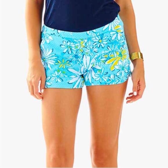 Lilly Pulitzer Pants - Lilly Pulitzer Shorts Womens 00 Blue Adie Breakwater Daisy Preppy Floral Casual